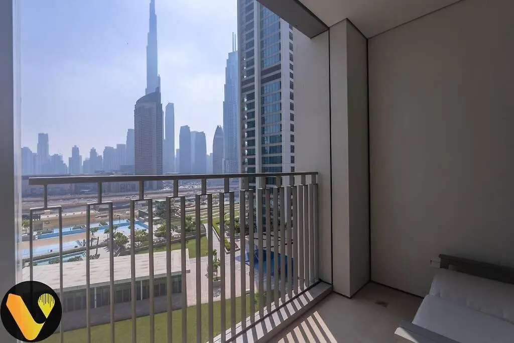 Downtown Views II - Vogue Two Bedroom Apartment With Balcony And Full Burj Khalifa View Dubai