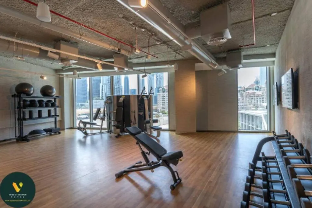 Downtown Views II - Vogue Two Bedroom Apartment With Balcony And Full Burj Khalifa View Dubai